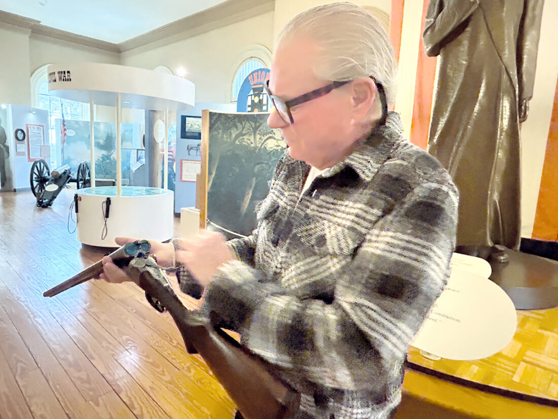 Wheeling-made antique gun takes boat journey to West Virginia Independence Hall